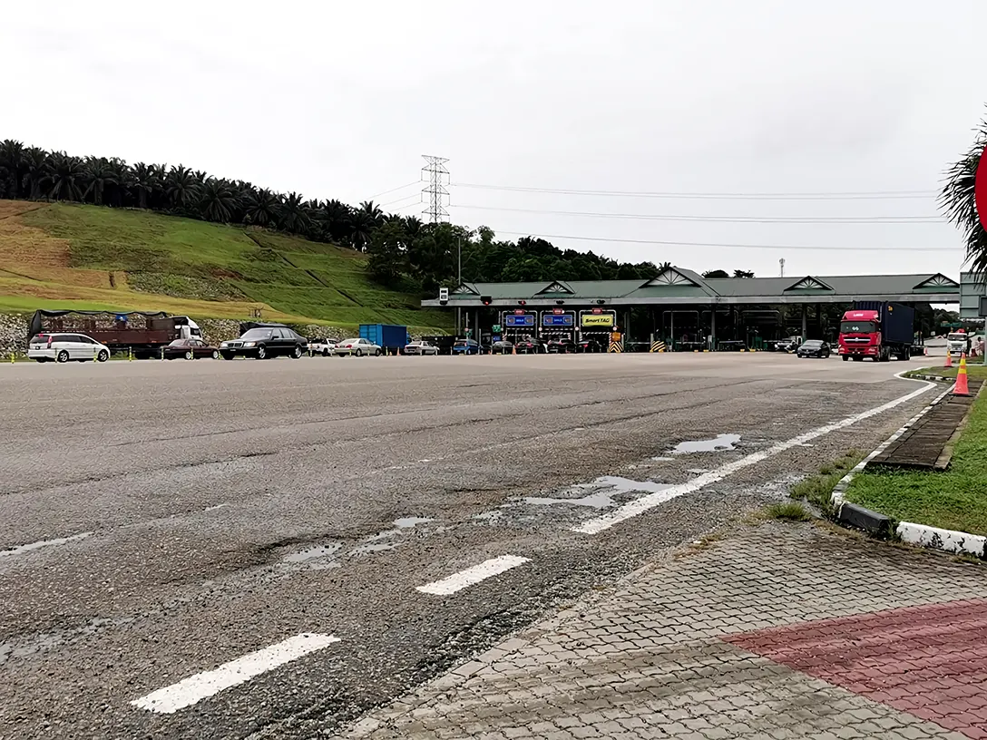 Senai Utara Toll Plaza