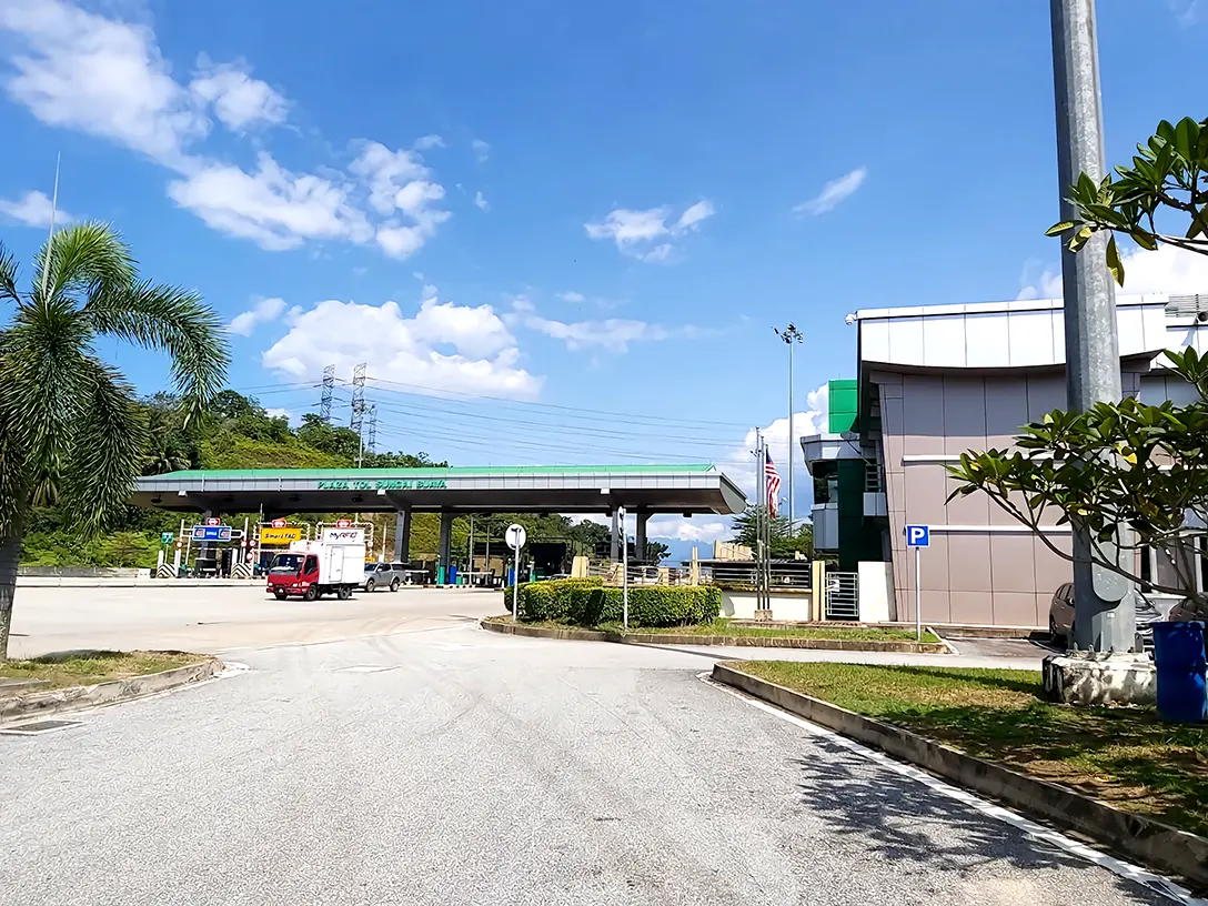 Sungai Buaya Toll Plaza