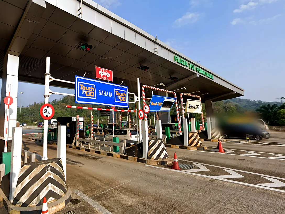 Sungai Buaya Toll Plaza