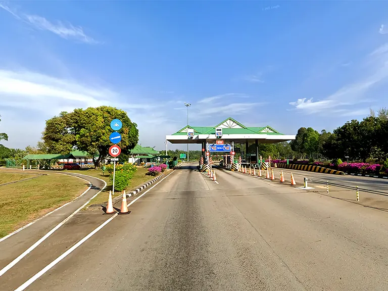 Yong Peng Selatan Toll Plaza